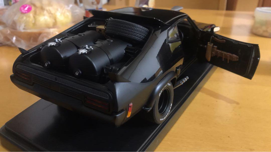 オートアート　MADMAX2 インターセプター