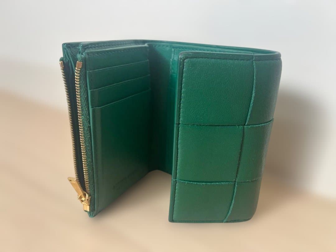 正規品 ボッテガヴェネタ グリーン 三つ折り財布 正規品 ボッテガヴェネタ グリーン 三つ折り財布