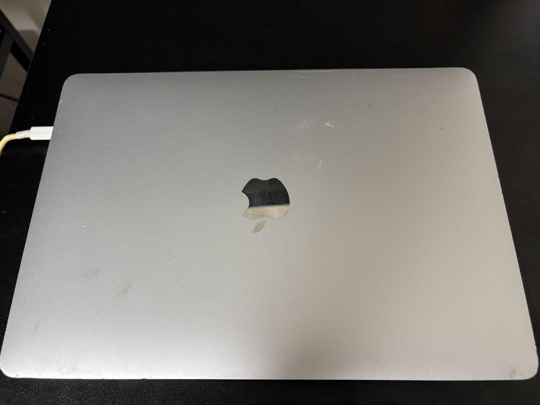 Apple MacBook pro 13インチ 2020モデルシルバー 本体
