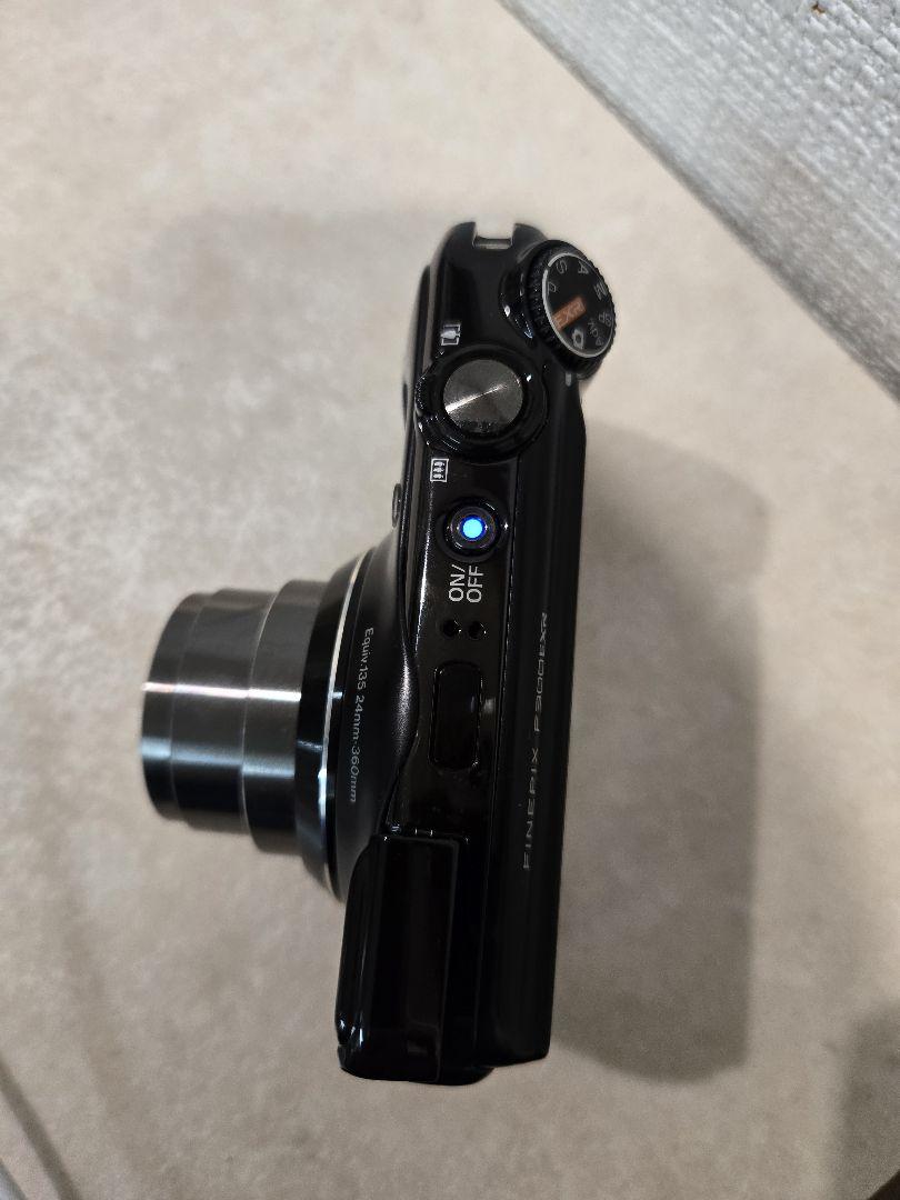 FUJIFILM FinePix F300EXR 動作品　本体のみ