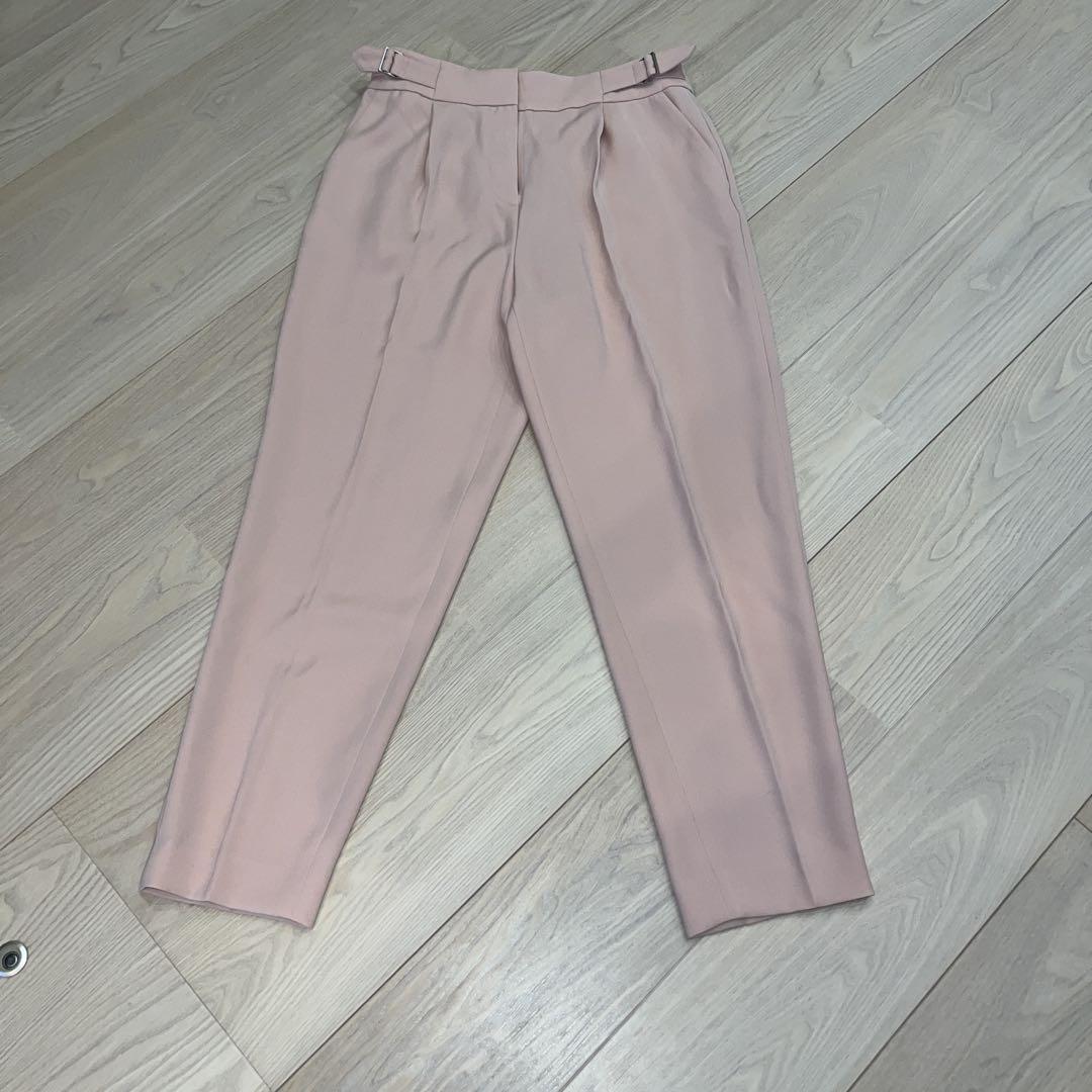 新品レリアンピンクのウエストベルト付きタックパンツ 9号