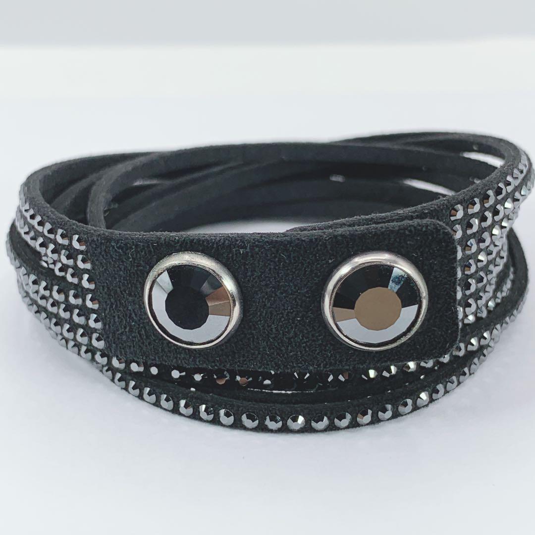 箱付き未使用】SWAROVSKI スワロフスキー レザー ブレスレット