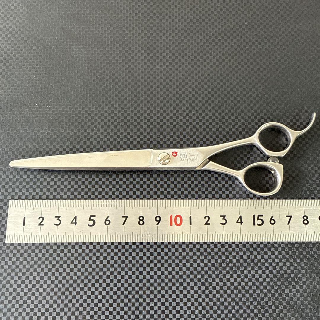 理容☆新品☆未使用プロ用鋏☆ハサミ☆宝剣G☆ケース付き！美品① 理容☆新品☆未使用プロ用鋏☆ハサミ☆宝剣G☆ケース付き！美品