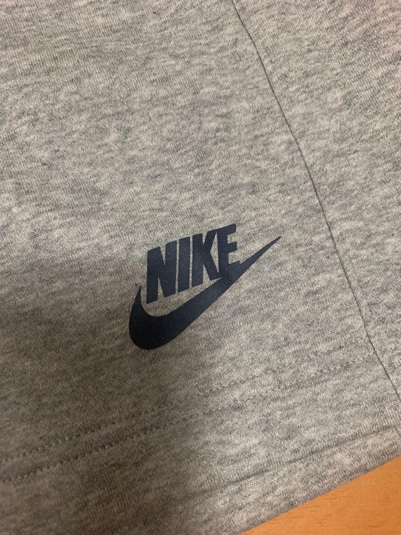 【国内未発売】Nike WVU ロゴ グレーショートパンツ Lサイズ