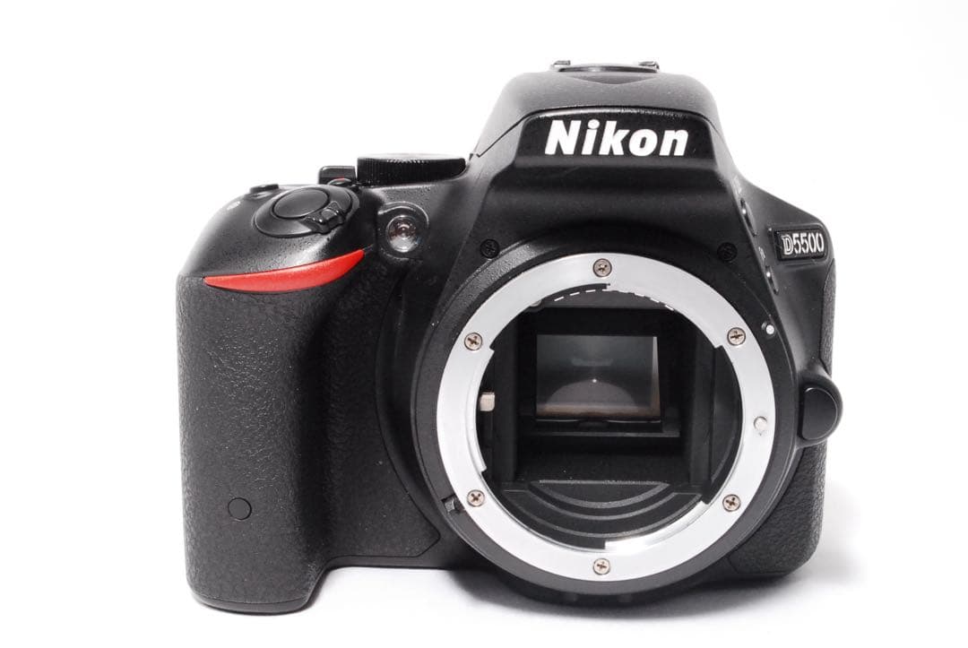 ❤️超望遠ダブルレンズ❤️Nikon D5500❤️WiFi機能搭載❤️バッグ付き❤️ ❤️超望遠ダブルレンズ❤️Nikon D5500❤️WiFi機能搭載❤️バッグ付き❤️