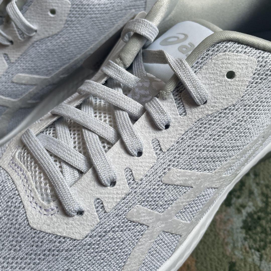 値下！新品タグ付　アシックスasics スニーカー GEL-KENUN 26.5