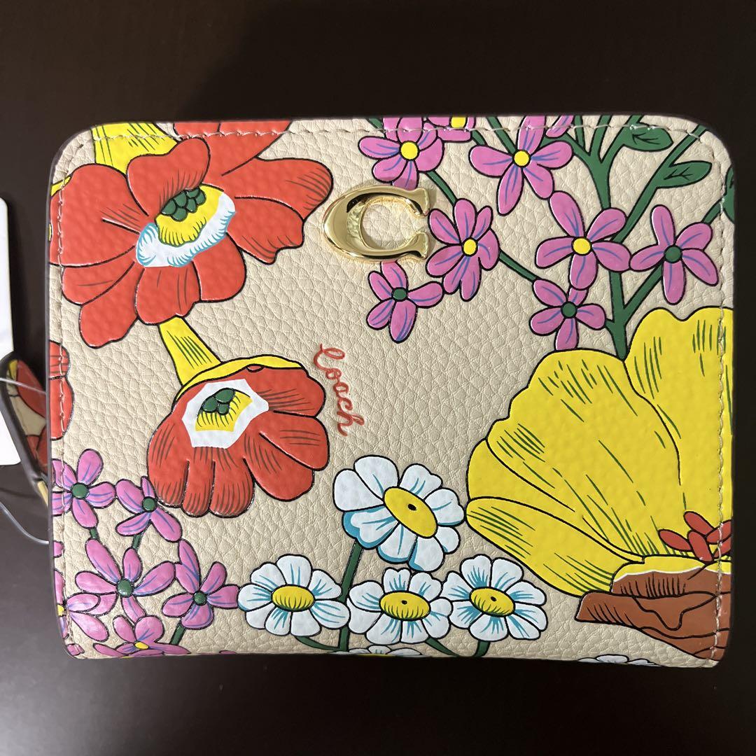 COACH 花柄 二つ折り財布