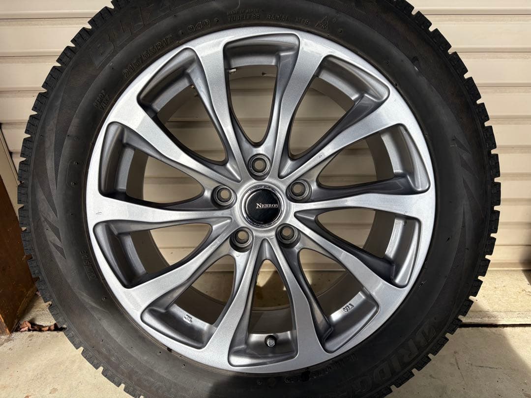 ブリヂストン VRX 215/55R17 タイヤホイールセット ブリヂストン VRX 215/55R17 タイヤホイールセット