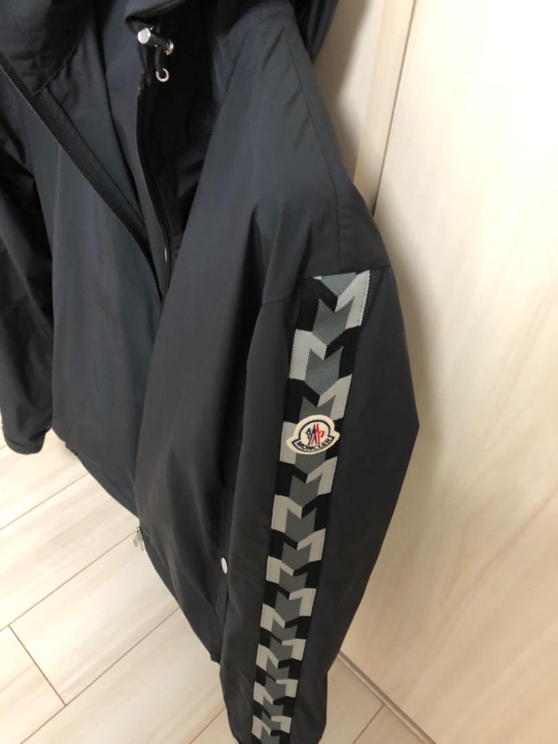 MONCLER / MOYSE 1サイズ フーデッド ブルゾン