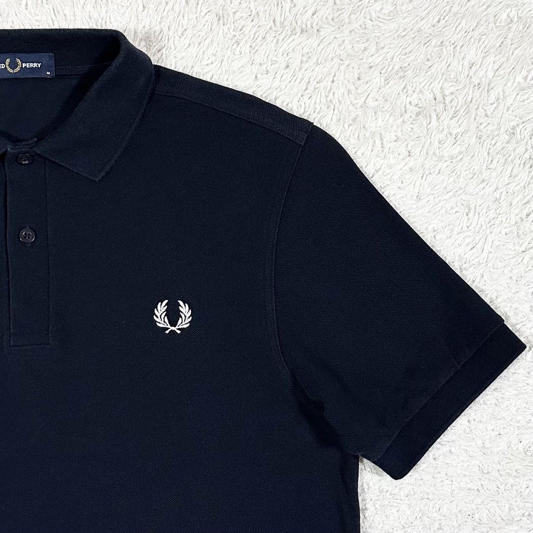 フレッドペリー　　М　　美品 ホワイト 半袖ポロシャツ 刺繍ロゴ FRED PERRY フレッドペリー＜襟 柄 刺繍ロゴ ポロシャツ＞M0629c