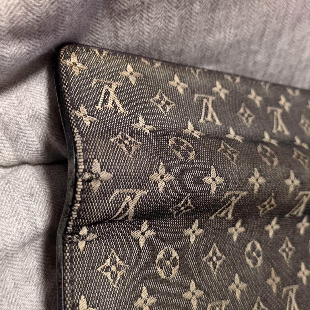 LOUIS VUITTON ポトレトレゾールモノグラム 三つ折り財布 LOUIS VUITTON ポトレトレゾールモノグラム 三つ折り財布
