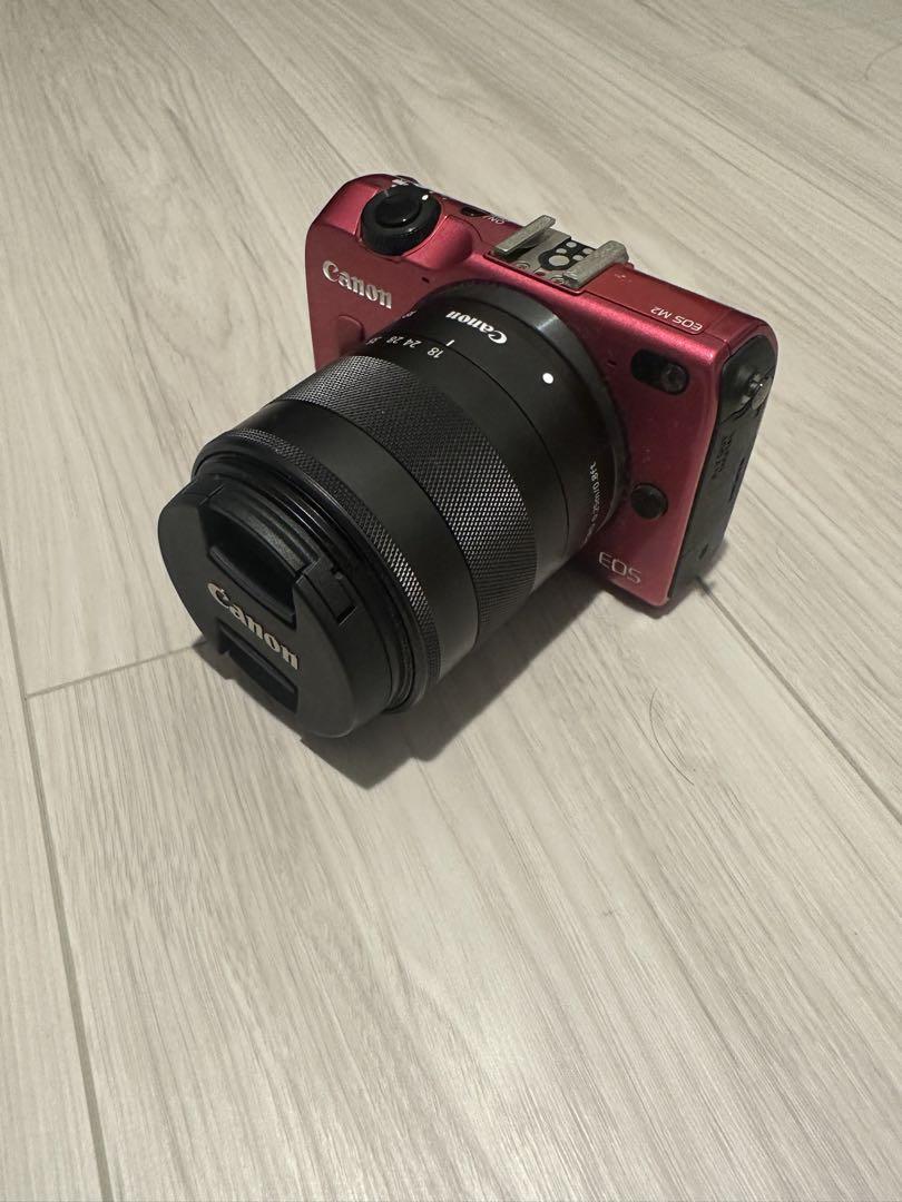 ジャンク: キヤノンEOS M2 ピンクレンズ付き