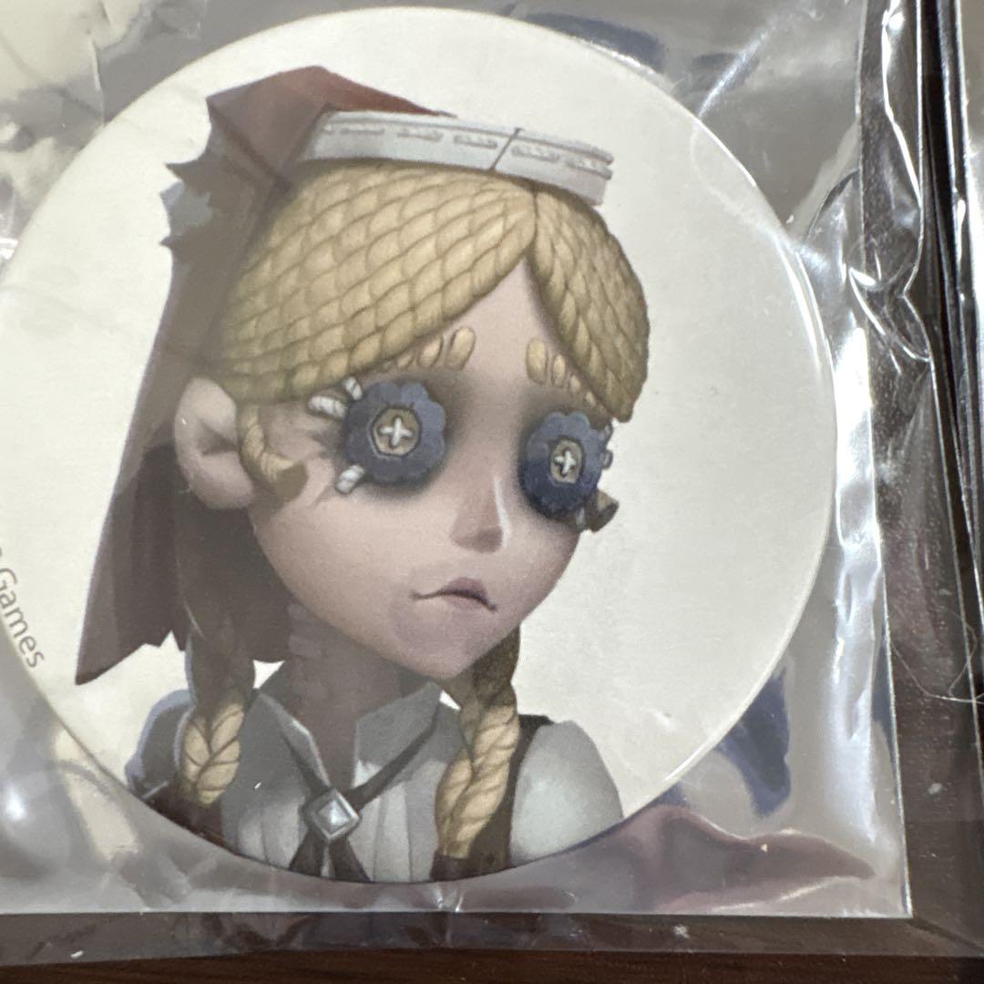 第五人格 identityv 缶バッジまとめ売り - メルカリ