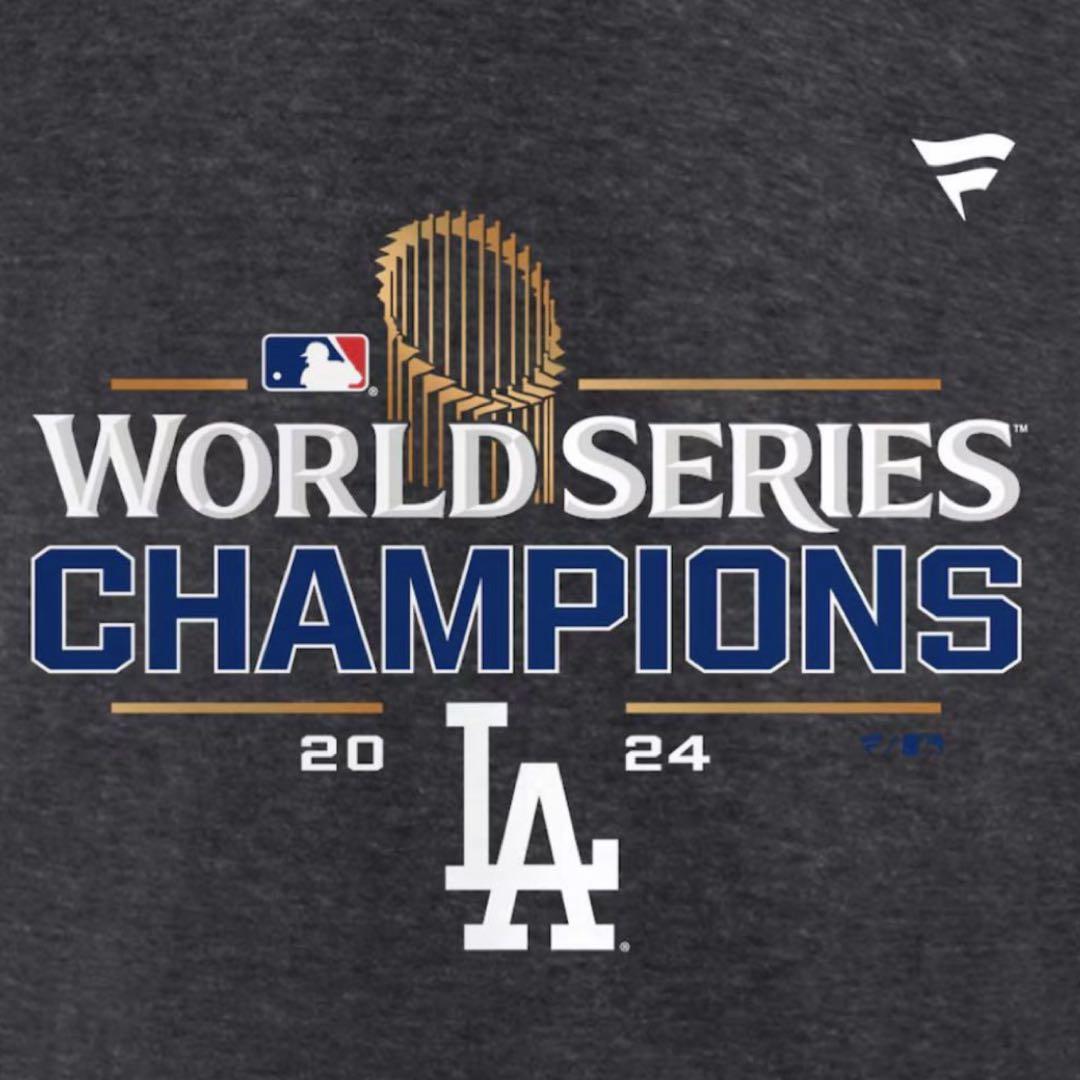 使い勝手の良い 優勝試合後に着用 ドジャース 優勝記念Tシャツ ワールドシリーズ 応援グッズ
