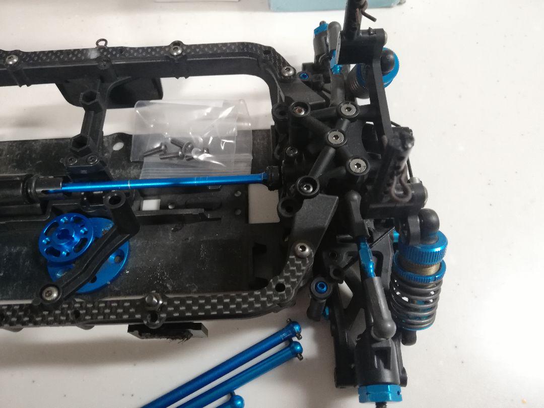 タミヤ TB-05 PRO？ ジャンク TRFダンパー カーボンパーツ多数 タミヤ TB-05 PRO？ ジャンク TRFダンパー カーボンパーツ多数