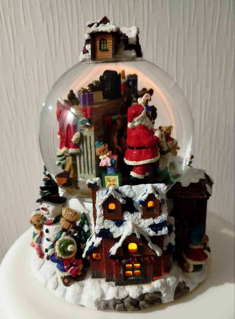 アメリカのクリスマスオルゴール付スノードーム