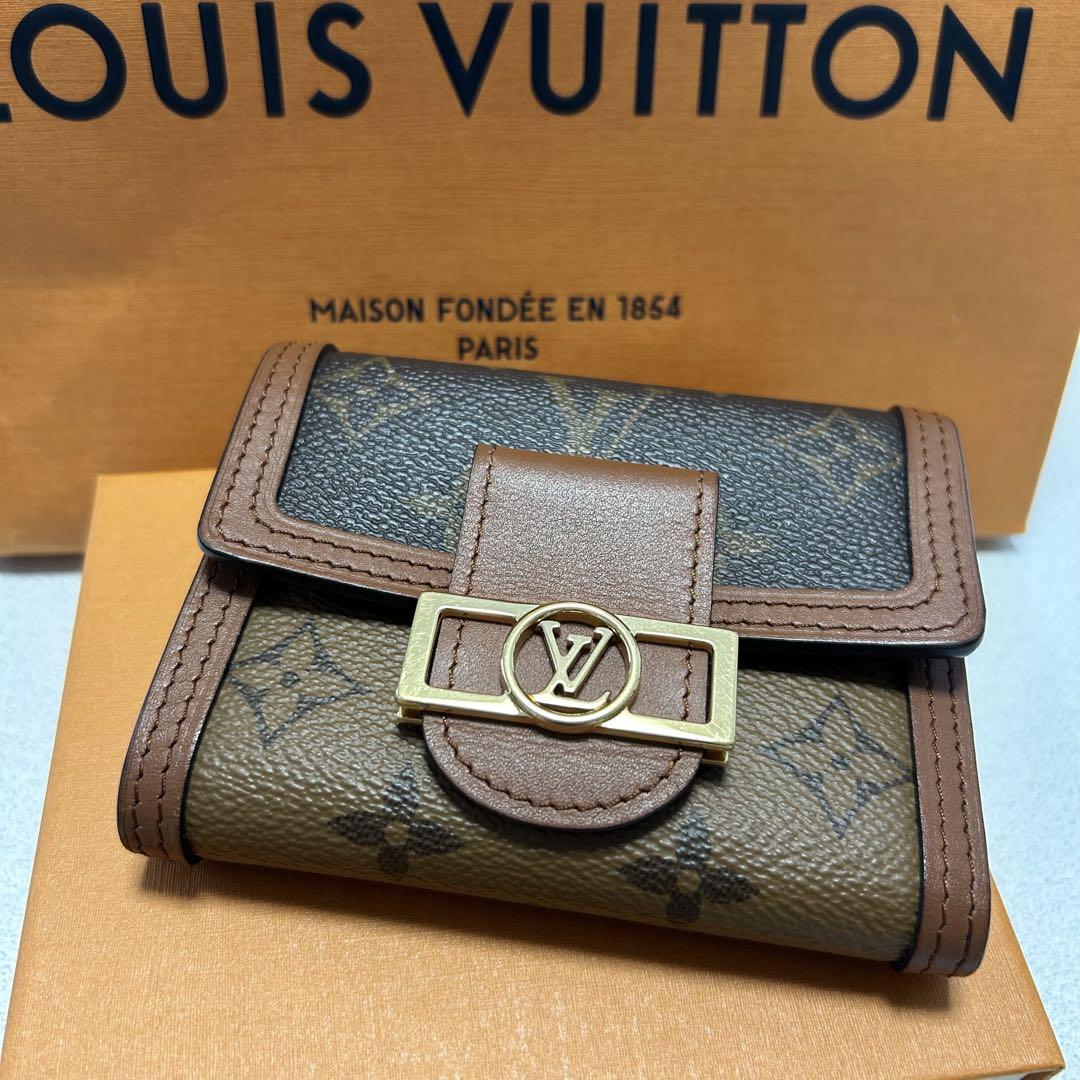 LOUIS VUITTON 三つ折り財布 ポルトフォイユ ドーフィーヌ