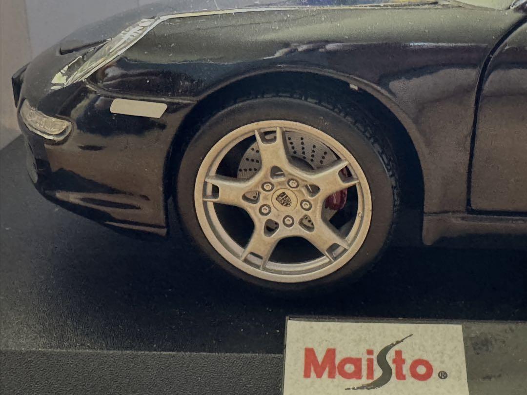 ポルシェ911 カレラS 997 ミニカー 1/18 Maisto