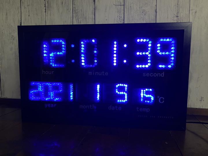 メルカリ 時計 起き掛け兼用 おしゃれ インテリア キャンプ グランピング 掛時計 柱時計 8 800 中古や未使用のフリマ