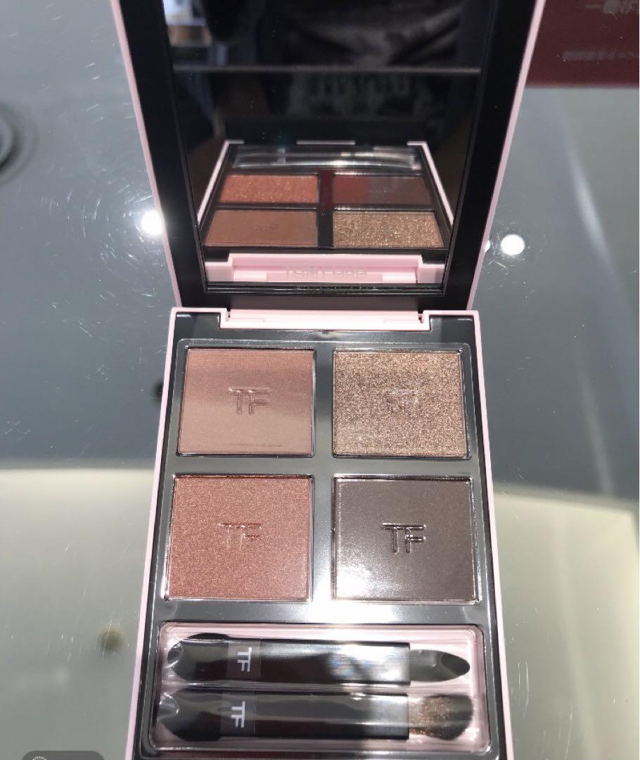 TOM FORD トムフォード アイカラークォード01CR フォビドゥンピンク アイ カラー クォード 01CR フォビドゥン ピンク (限定品) / TOM