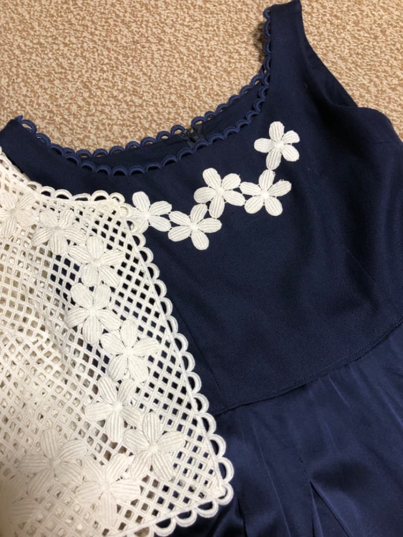 白綿レースボレロと濃紺ワンピースのアンサンブル ベラ 銀座 セレモニー 日本製 白綿レースボレロと濃紺ワンピースのアンサンブル ベラ 銀座 セレモニー 日本製