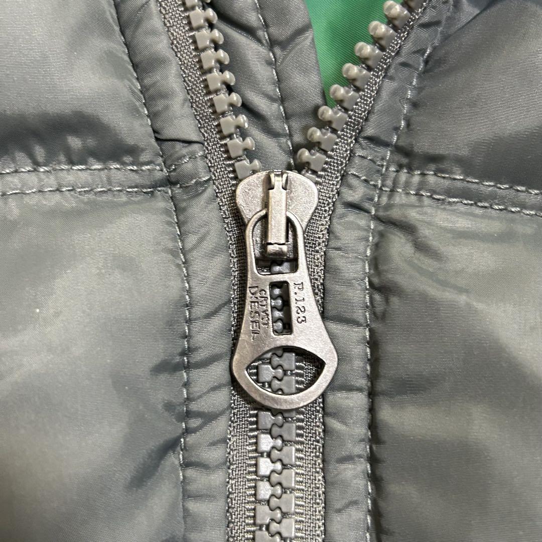 希少DIESEL ディーゼル ダウンジャケット　ワッペン　2way フード　刺繍