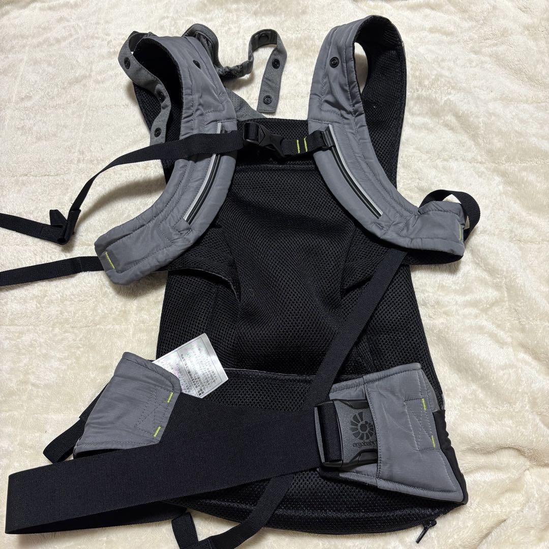 エルゴベビー アウェイキャリア グレー　軽量　コンパクト