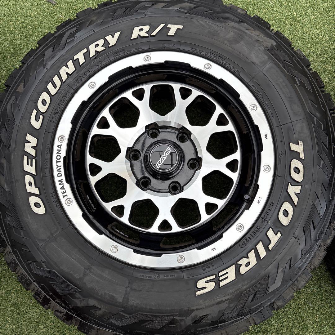 TOYO TIRES OPEN COUNTRY R/T 17インチ