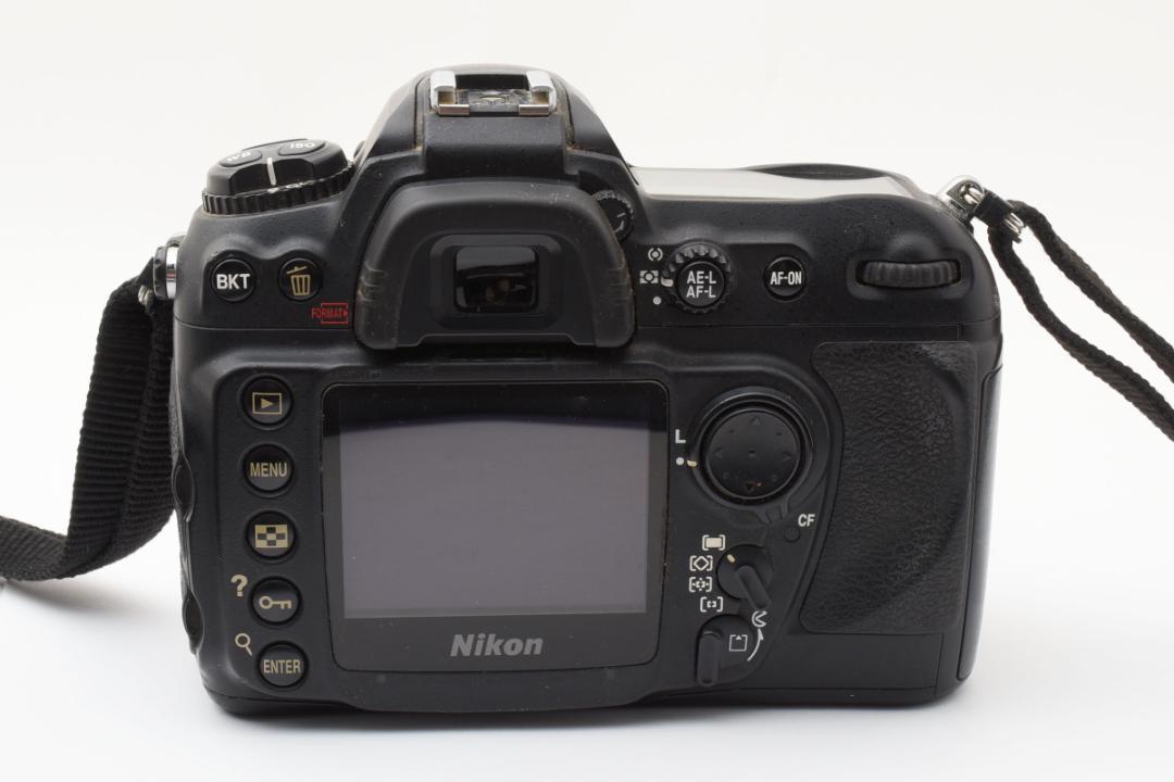D200