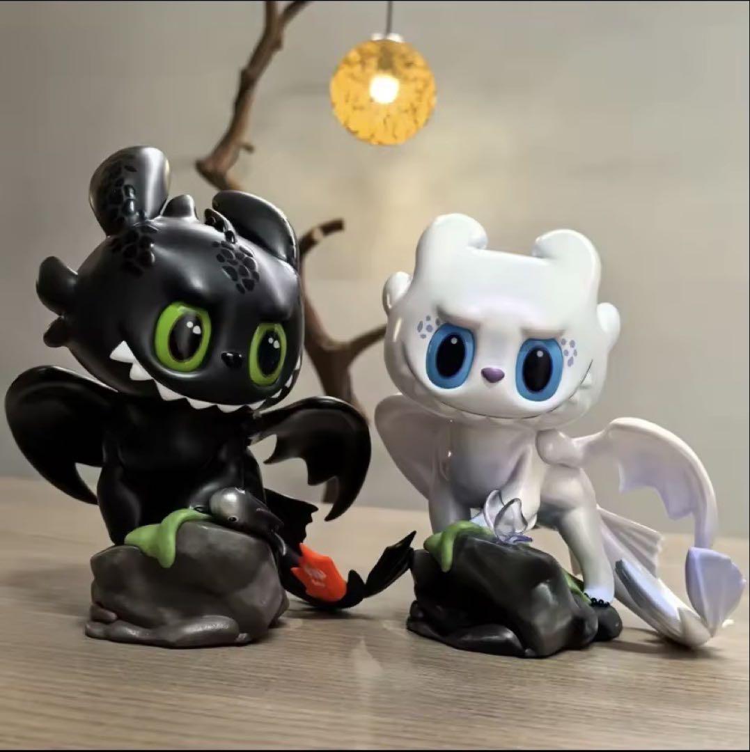 ヒックとドラゴン トゥース&ライト・フューリー フィギュア 2体セット