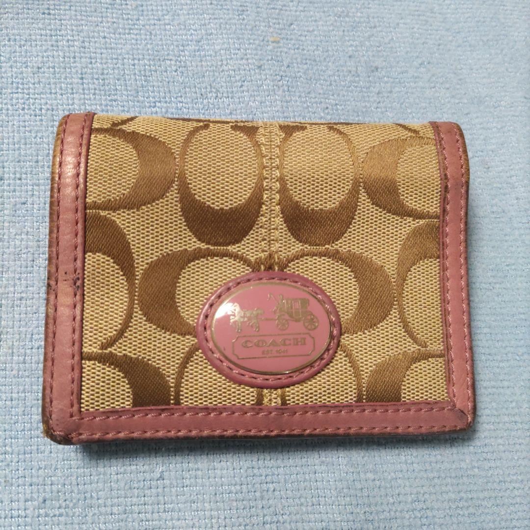 【限定セール！】 COACH 二つ折り財布 ベージュ ピンク - メルカリ 小物