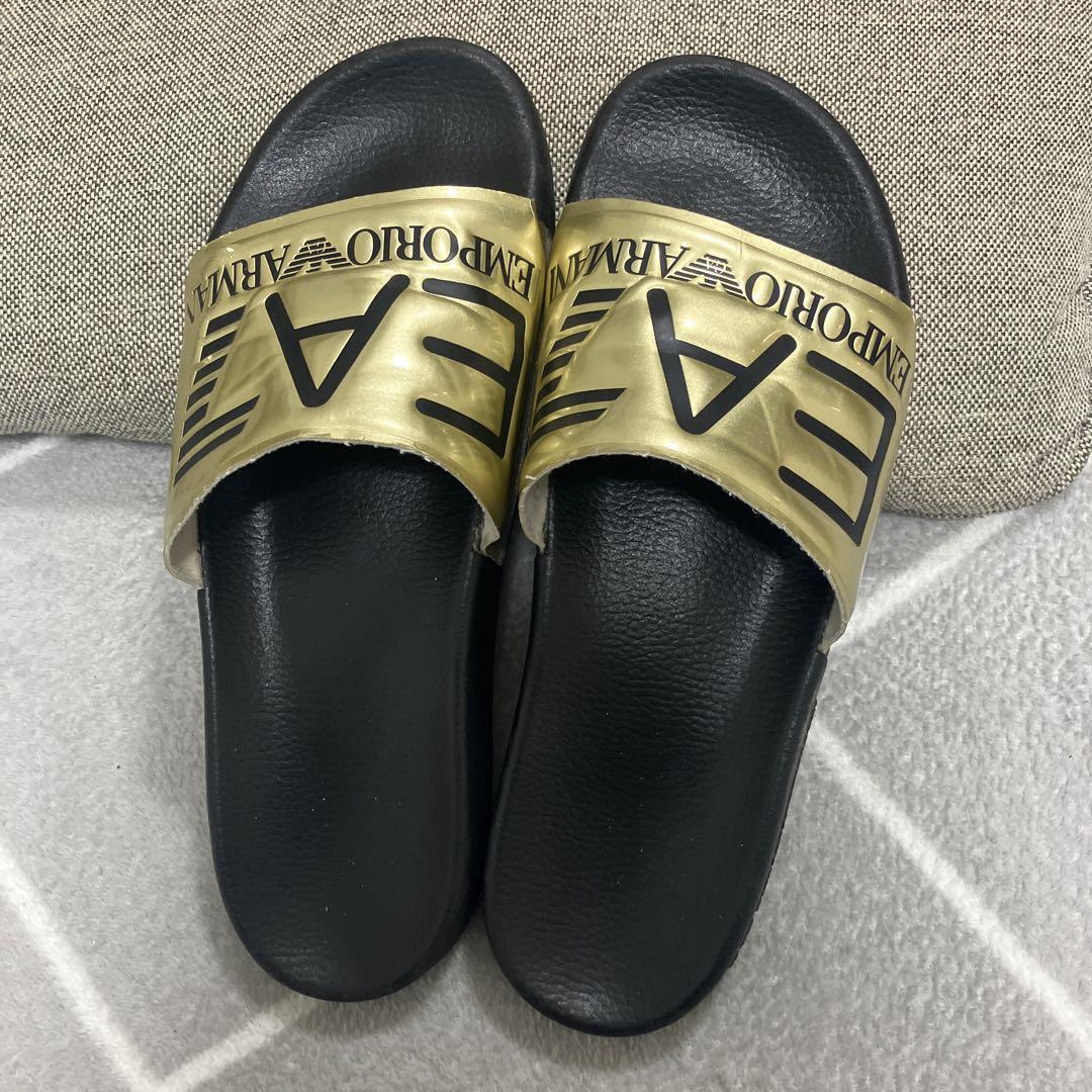 EMPORIO ARMANI ビーチサンダル ゴールド/ブラック