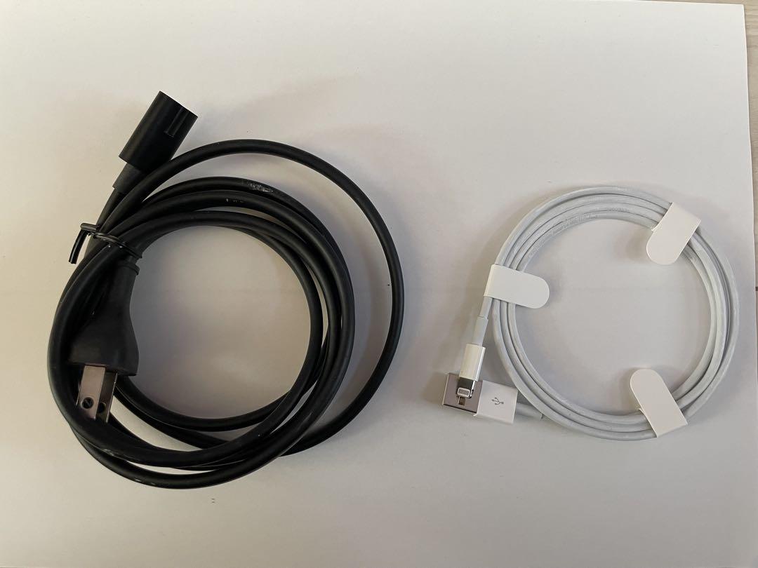 Apple TV 本体 + リモコン + ケーブルセット　第4 世代　A1625