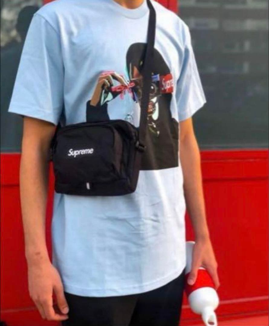 24時間以内発送 完売品 美品 黒色 19ss Shoulder Bag 24時間以内発送 完売品 美品 黒色 19ss Shoulder Bag