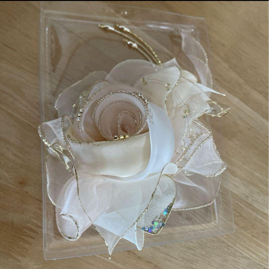 fragariaさま専用【超美品】　パーティバッグ　ベージュとコサージュのセット