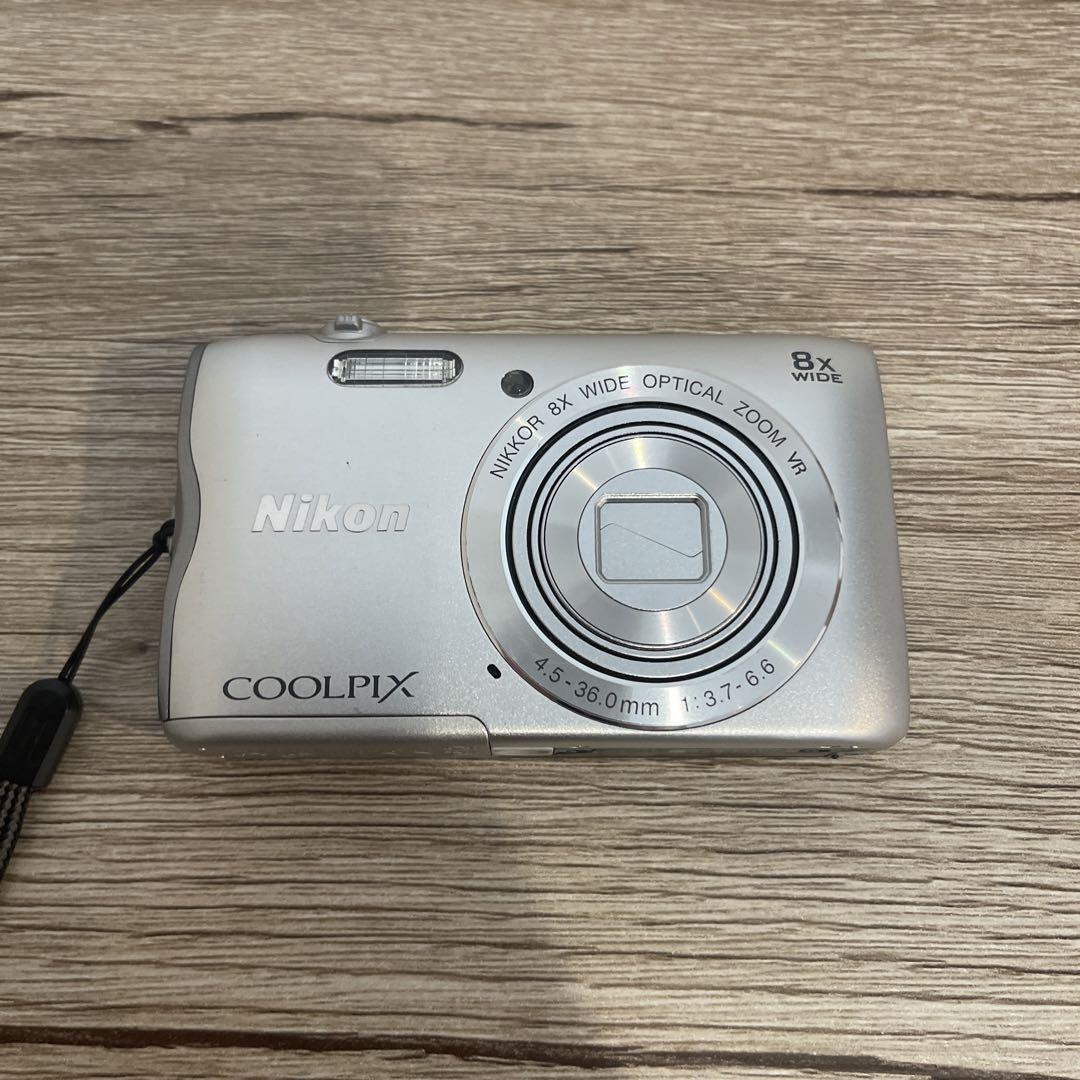 2641 Nikon ニコン COOLPIX デジカメ A300 シルバー