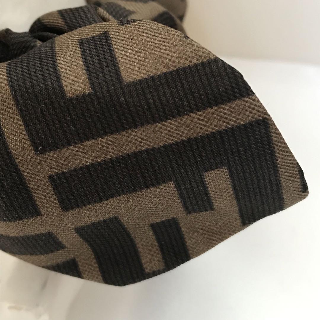 【美品！】FENDI ズッカ柄　シルク製　リボンシュシュ　ヘアゴム　箱付き