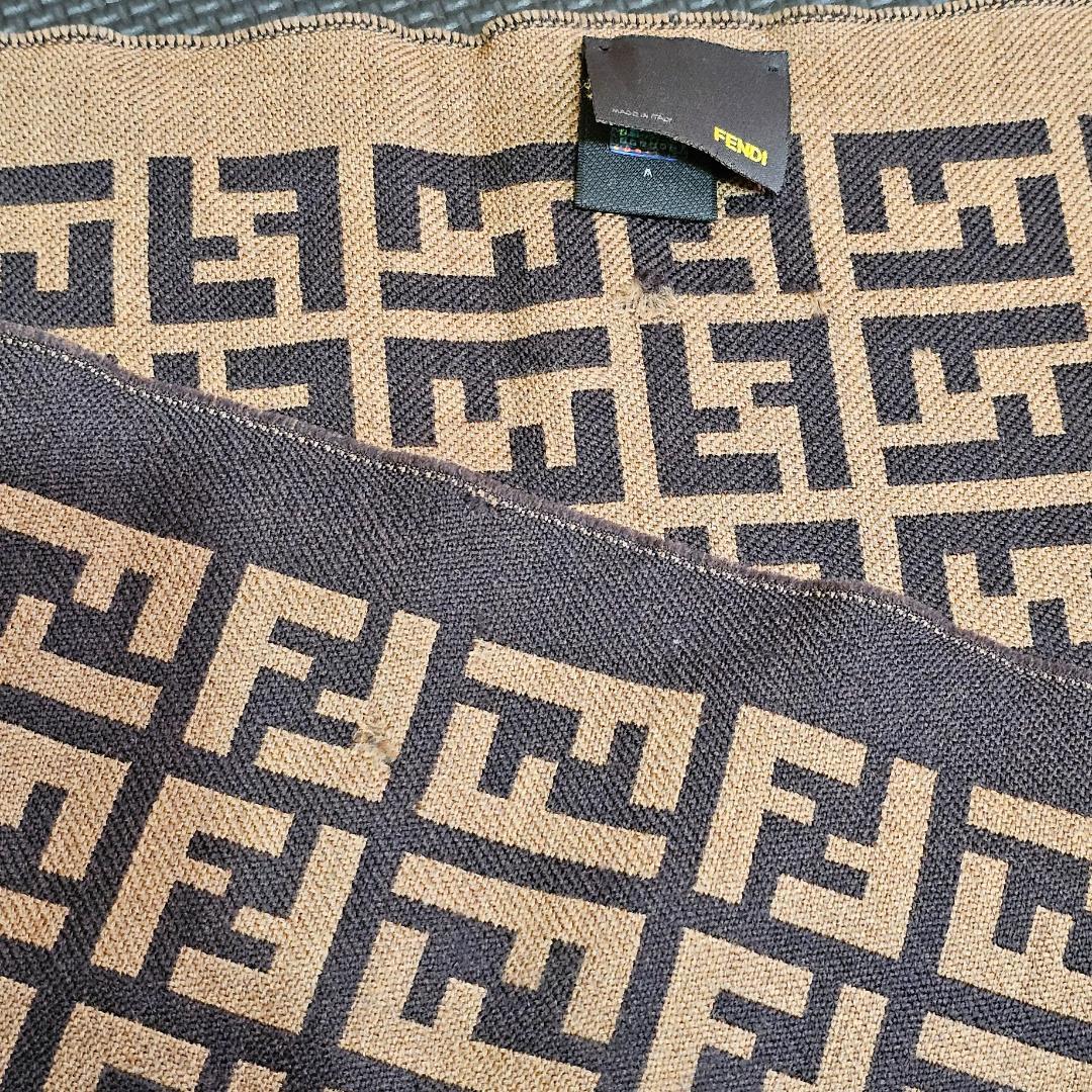 FENDI ズッカ ウール マフラー 茶系リバーシブル FFロゴ