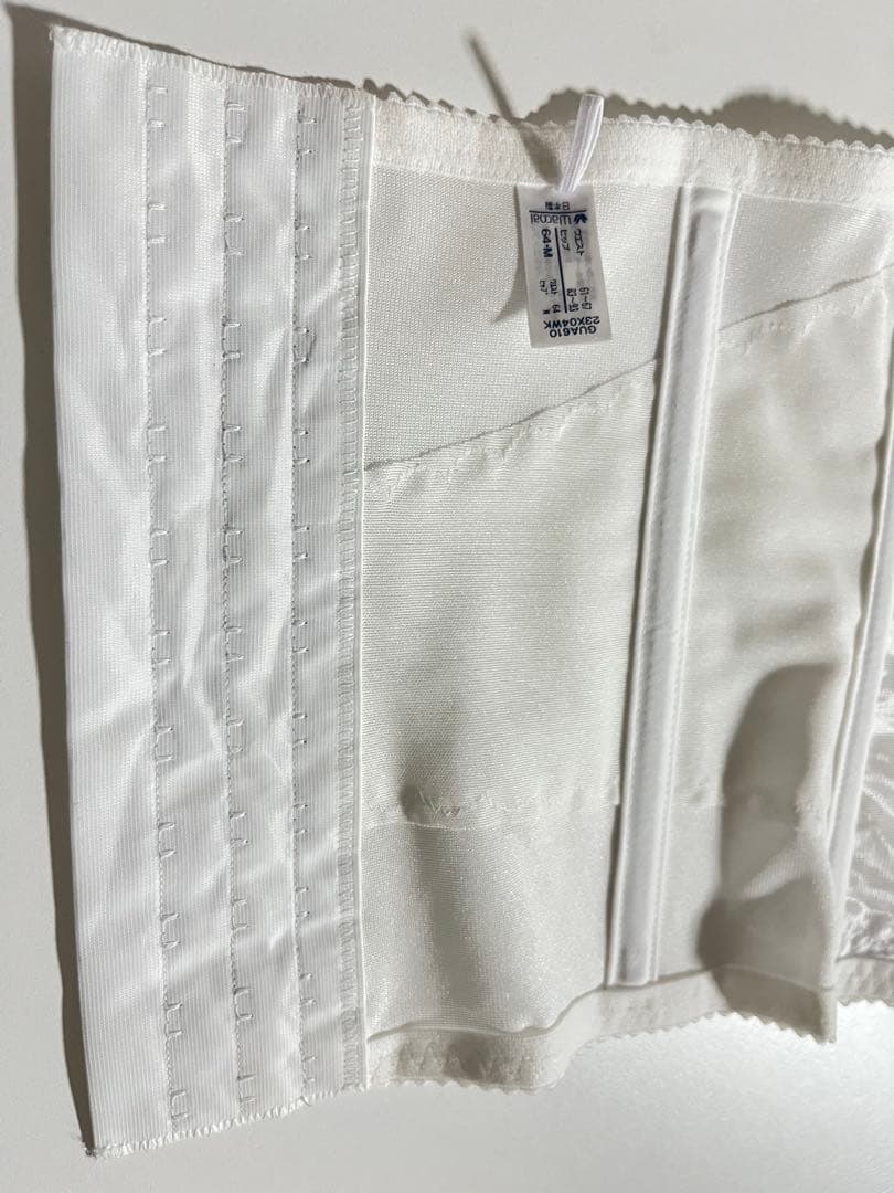 【美品】ワコール ブライダル補正下着4点セット ホワイトレース 【美品】ワコール ブライダル補正下着4点セット ホワイトレース