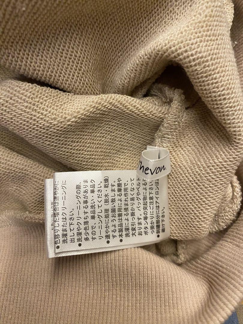 Thevon yuna企画　袖ロゴ刺繍3WAYワンショルスウェット