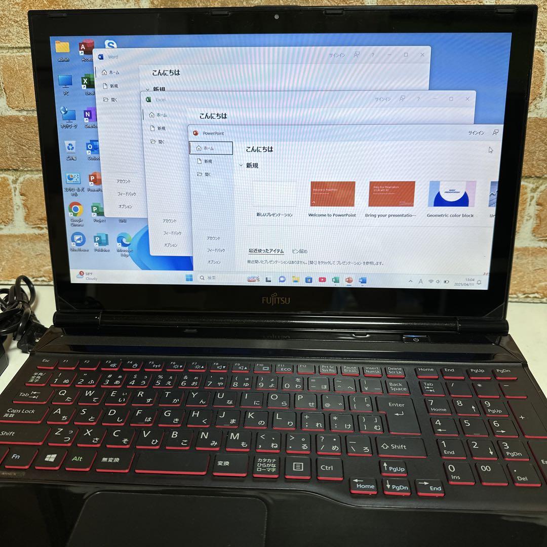 富士通ノート PC i5 SSD256GB メモリ8GB オフィス2024年