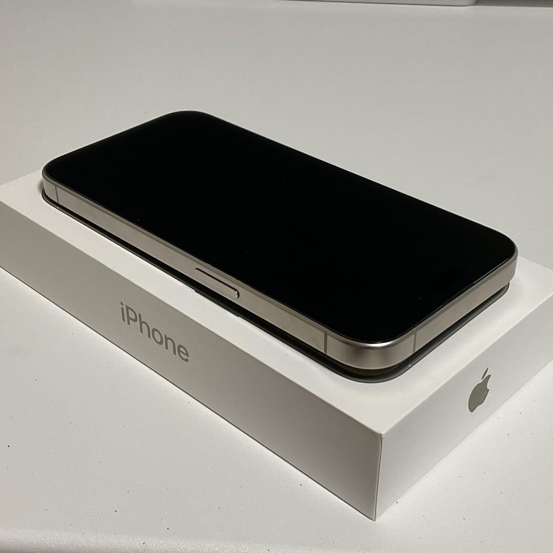 「美品」iPhone15pro 128GB ナチュラルチタニウム　SIMフリー iPhone 15 Pro 128GB - ナチュラルチタニウム（SIMフリー）[整備