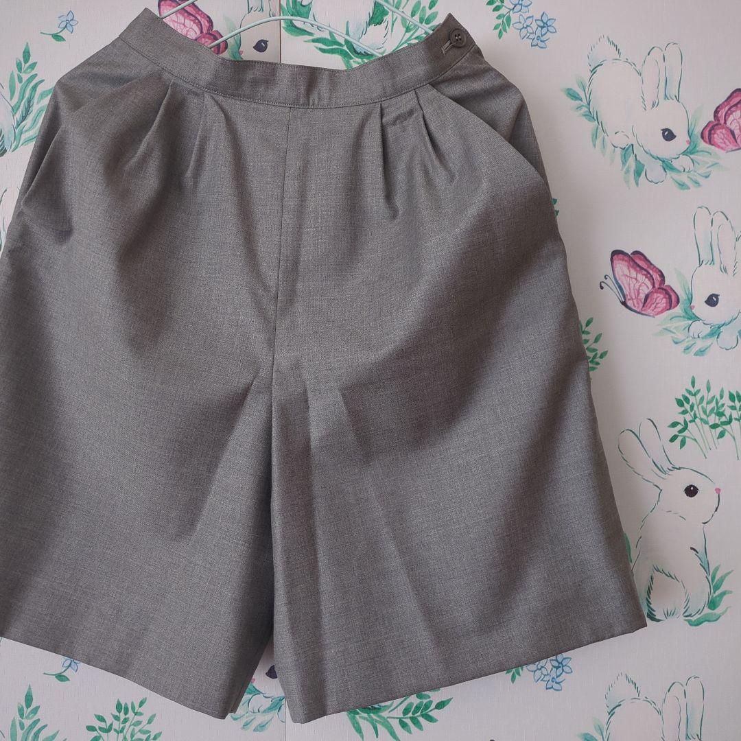 【美品】フォクシー-FOXEY-ウールショートパンツ 2025年最新】Foxey ショートパンツ・ハーフパンツの人気アイテム
