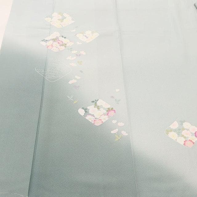 新品 鈴乃屋謹製 着物“水色に届く気配り上手な椿のコースター”訪問着 S+64