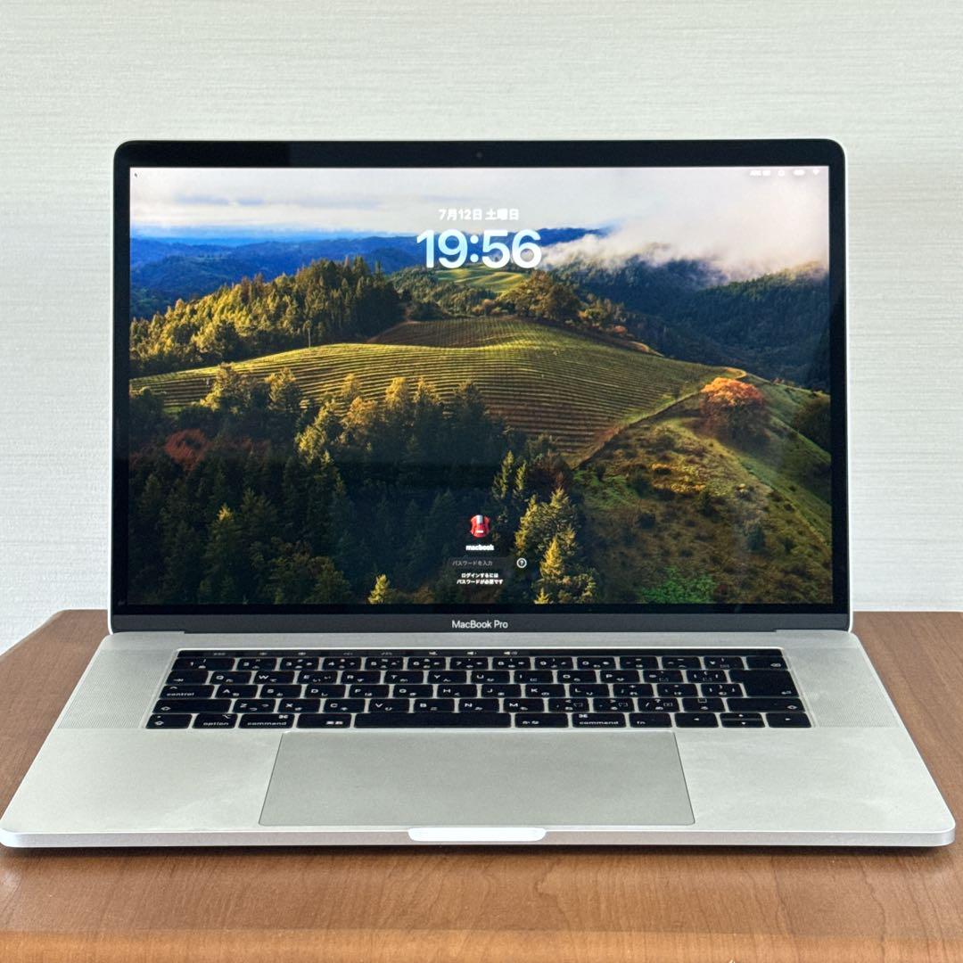 MacBook Pro 15㌅ Mid2018 i7 16GB/256GB