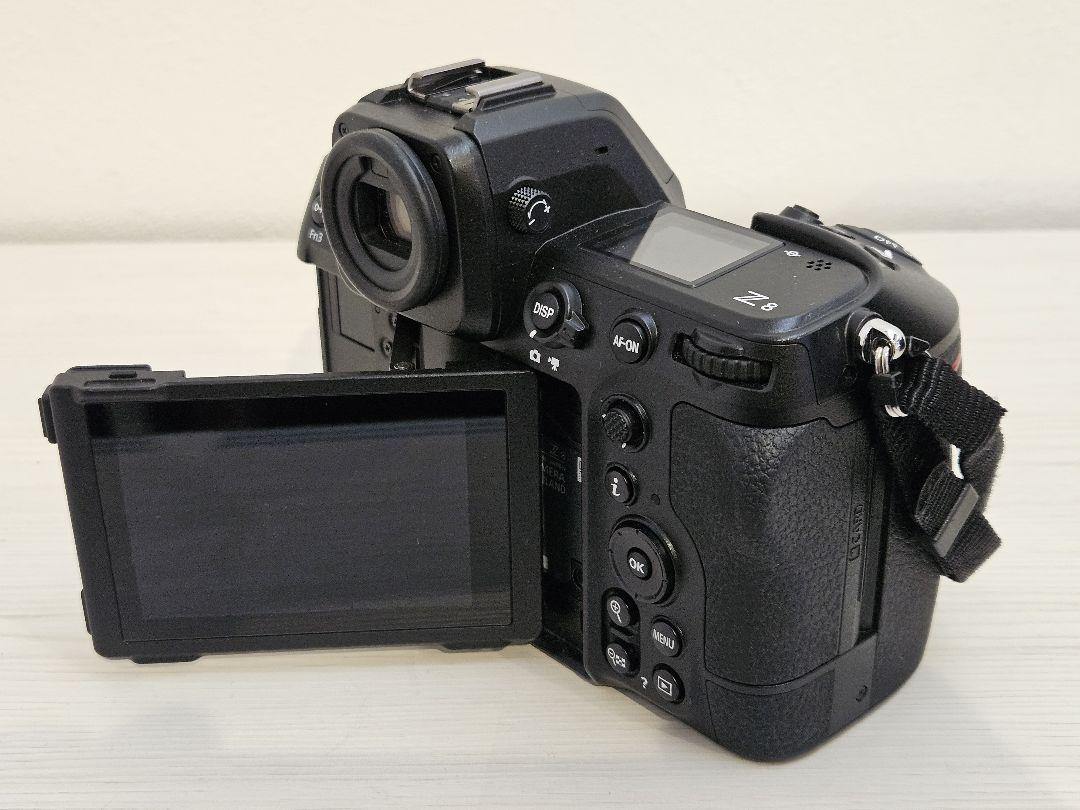Nikon Z8 ミラーレス一眼カメラ　ニコン
