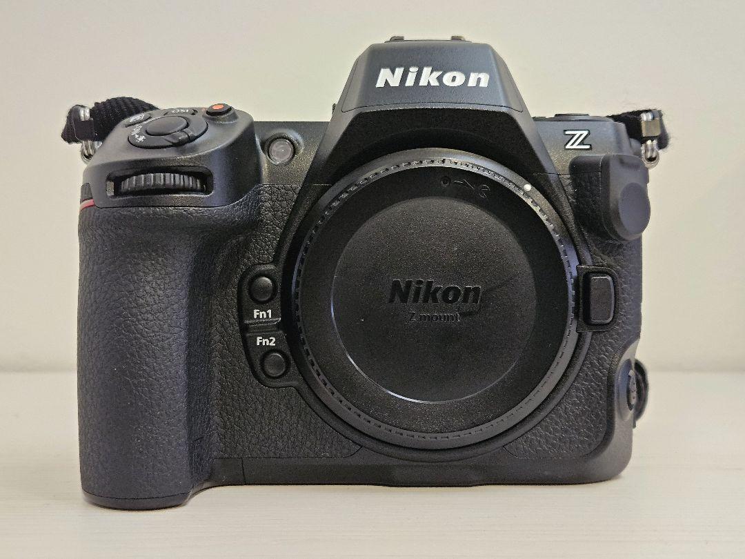 Nikon Z8 ミラーレス一眼カメラ　ニコン