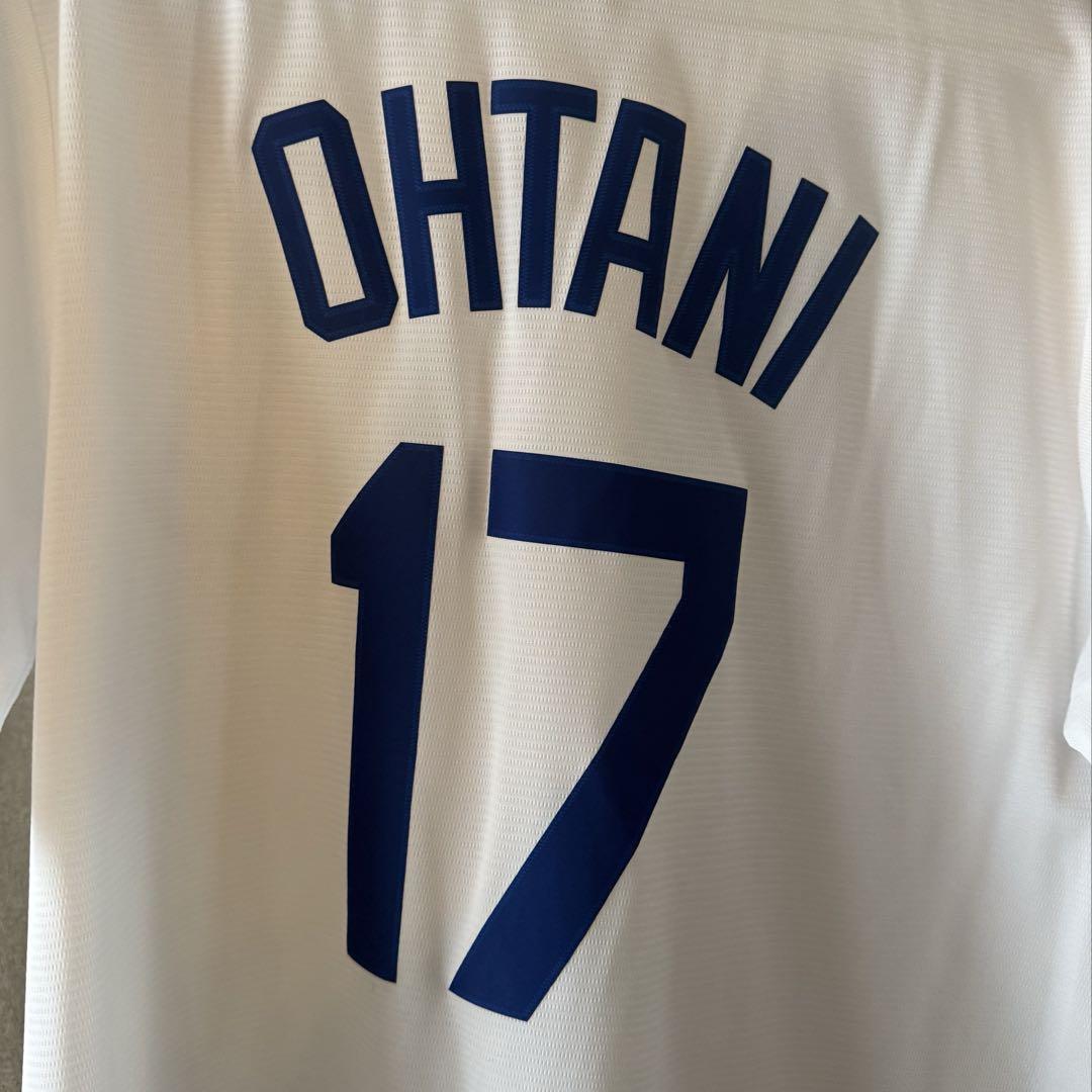 大谷翔平ドジャースユニフォーム　MLBショップ購入
