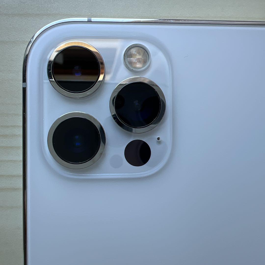 Apple iPhone 12 Pro シルバー