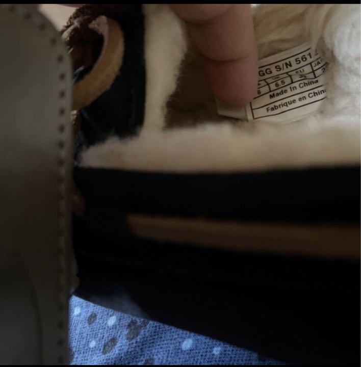 UGG　ダコタ　モカシンシューズ